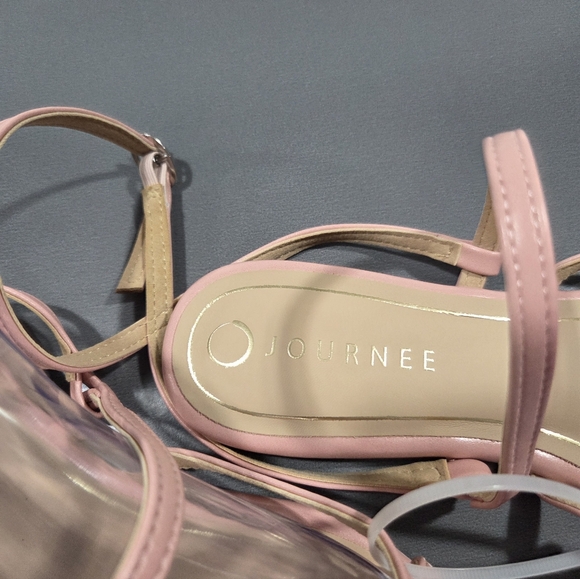 Journee Collection Serissa Pink Flat Sandals - Picture 6 of 6